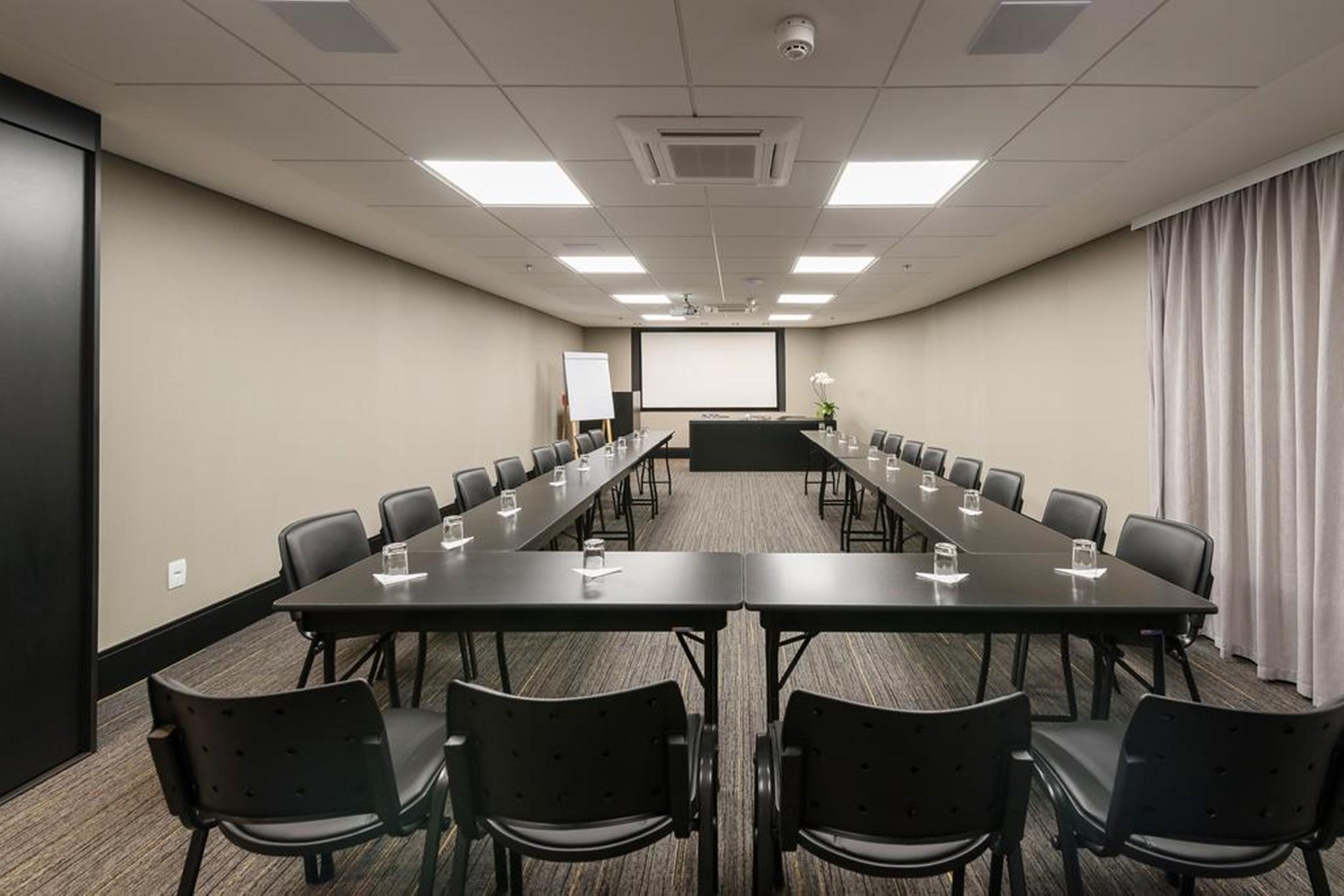 I Am Design Hotel Campinas By Hotelaria Brasil Экстерьер фото
